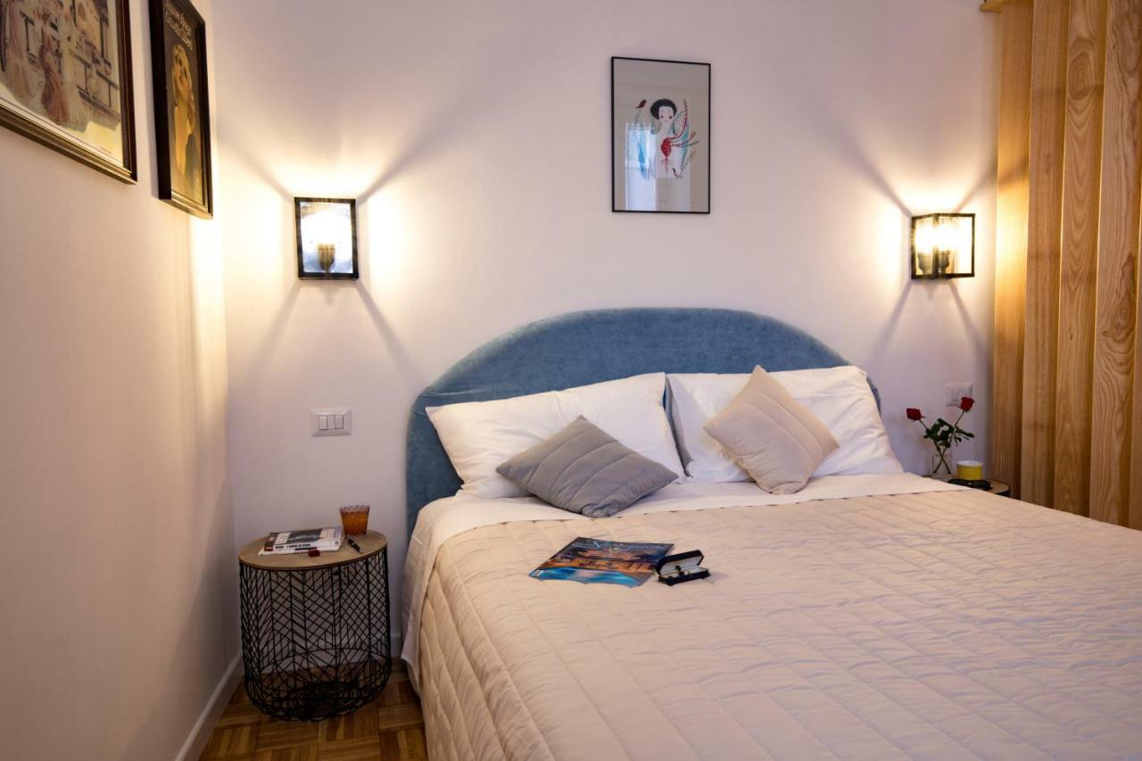 Amazing Trevi Fountain Apartment Rome Exterior photo